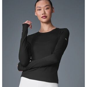 ALO Yoga Classic Black Long Sleeve Tee